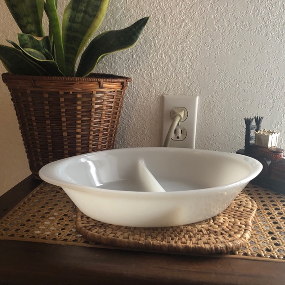 Vintage Glasbake Oval Divided Casserole White USA J2352 - Picture 2 of 11